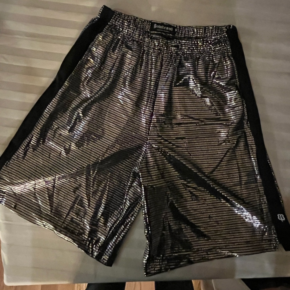 Y2K -Betabrand Metallic Disco basketball shorts -Medium